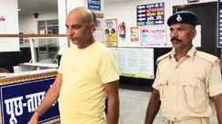 Bihar News : पूजा पाठ की आड़ में ‘कथित बाबा’ ने युवती से किया दुष्कर्म, वीडियो वायरल करने की दी धमकी, पुलिस ने आरोपी को किया गिरफ्तार 