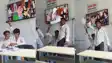 बिहार की शिक्षा व्यवस्था पर उठे सवाल, स्मार्ट क्लास में फूहड़ गानों पर छात्रों ने लगाया ठुमका, प्रधान शिक्षक बोले- 'सस्पेंड होने से डर नहीं'
