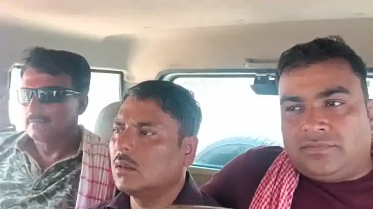 Bihar News : निगरानी की टीम ने घुसखोर BCO को रंगे हाथ किया ग