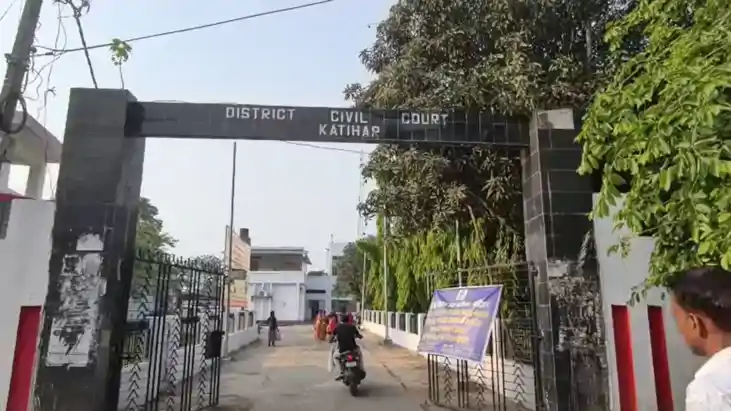 Son Gets Life Term for Killing Mother with Spade After 10 Ye