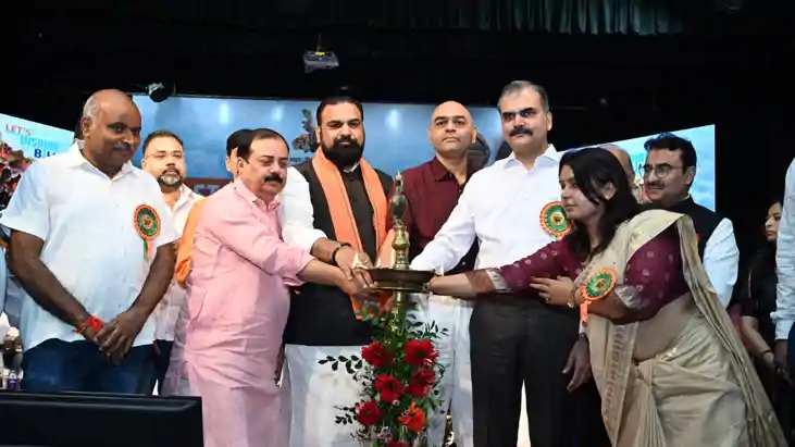 Bihar News : पटना में लेट्स इंस्पायर बिहार अभियान के तहत 'स्