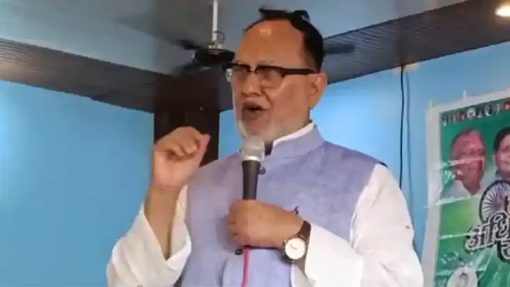 Bihar Politics : RJD नेता अब्दुल बारी सिद्दीकी ने दिया विवाद Bihar Politics : RJD नेता अब्दुल बारी सिद्दीकी ने दिया विवाद
