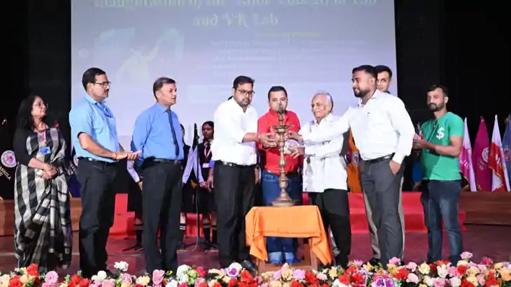 Bihar News : पूर्णिया के विद्या विहार आवासीय विद्यालय में वै Bihar News : पूर्णिया के विद्या विहार आवासीय विद्यालय में वै
