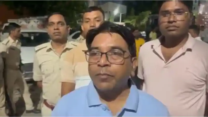 पटना में मद्यनिषेध विभाग का बड़ा एक्शन : कार से भारी मात्रा 