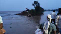 60 Metre Embankment Erodes in Naugachhia as Ganga Level Rises