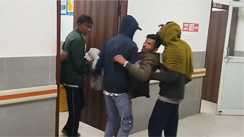 Bihar News : मुंगेर में दबंग दुकानदार ने ई-रिक्शा चालक को मारी गोली, नशे में गाली-गलौज का विरोध करने पर किया जानलेवा हमला