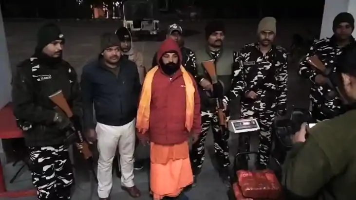 Bihar Crime : मोतिहारी पुलिस ने साधु के वेश में मादक पदार्थ 