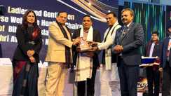 Bihar News : पटना में गोल उत्सव 4.0 के तहत भव्य एलुमिनाई मीट का किया गया आयोजन, एक हज़ार से अधिक छात्रों और प्राचार्यों को किया गया सम्मानित