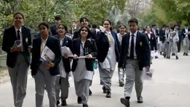 CBSE बोर्ड छात्रों के लिए बड़ी चेतावनी: प्रैक्टिकल परीक्षा में फेल हुए तो थ्योरी में पास होकर भी माने जाएंगे 'फेल'; री-एसेसमेंट का नियम बदला!