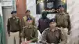 Bihar Crime : गया पुलिस की बड़ी स्ट्राइक ! पार्सल वैन के गुप्त तहखाने से 235 किलो गांजा किया बरामद, अंतरराज्यीय तस्कर को किया गिरफ्तार