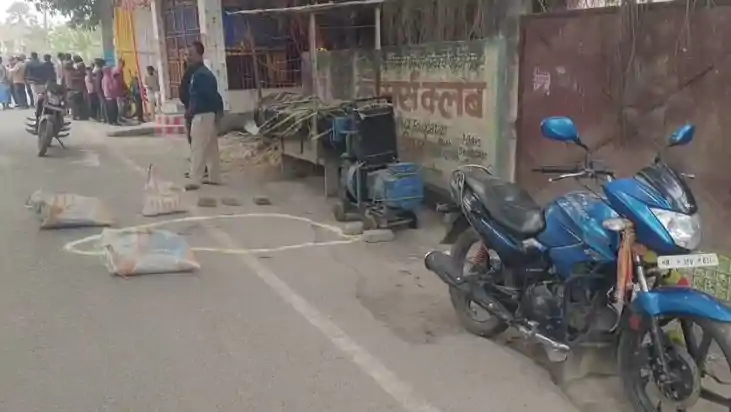 वैशाली में सरेराह दुस्साहस: प्रेम प्रसंग में युवक के सिर में