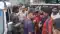 Bihar police - बिहार की पिपुल्स फ्रेंडली पुलिस, सड़क किनारे बाइक खड़े करने पर युवक की जमकर की धुनाई, लोगों ने विरोध किया तो जेल भेजने की दी धमकी