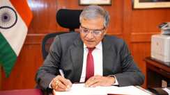 SIR के विरोध पर चुनाव आयोग ने पूछ लिए ऐसे सवाल, विपक्षी नेताओं को जवाब देना होगा मुश्किल