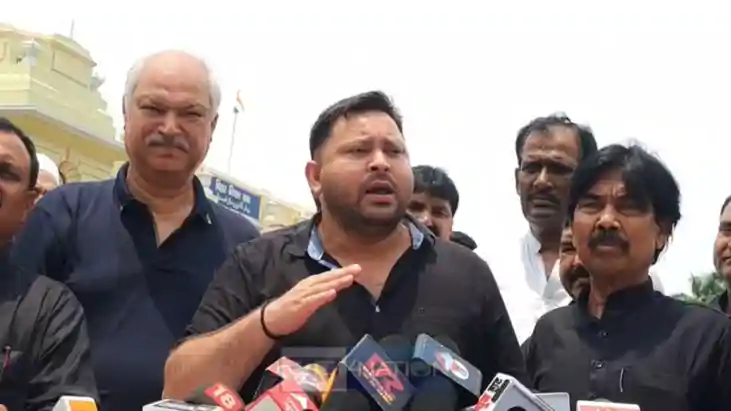 तेजस्वी यादव