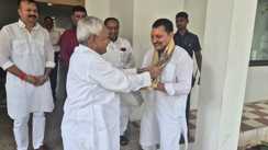Bihar Politics : बिहार राज्य नागरिक परिषद का महासचिव बनाये जाने के बाद सीएम नीतीश से मिले छोटू सिंह, कहा जिम्मेवारी का बखूबी करेंगे निर्वहन 