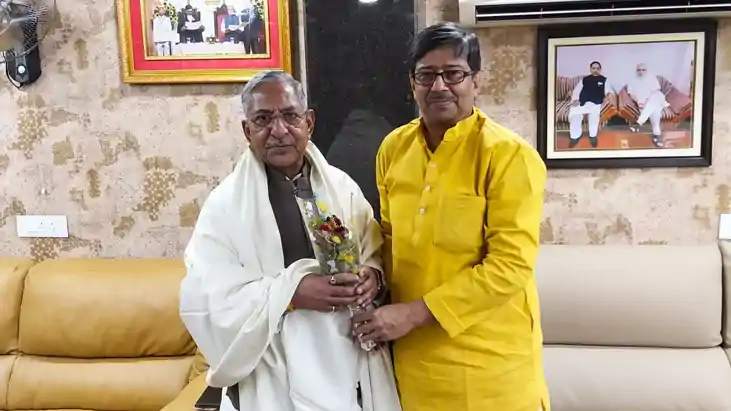 Bihar Politics : सोनपुर के भाजपा नेता ओम कुमार सिंह ने नागाल