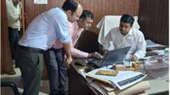 डीएम ने निर्मली अंचल कार्यालय का किया औचक निरीक्षण, लंबित राजस्व मामलों के त्वरित निष्पादन का दिया निर्देश