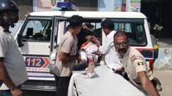 खूनी खेल: जमीन विवाद में अधेड़ की पीट-पीटकर हत्या, पुलिस ने गैरेज से बरामद किए कट्टे और कारतूस