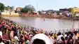 Chhath Puja 2026 : औरंगाबाद के देव मंदिर में उमड़ी छठव्रतियों की भारी भीड़, सूर्यकुण्ड में स्नान कर डूबते सूर्य को दिया अर्घ्य  