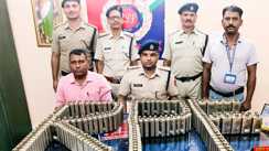 Bihar News : भागलपुर में पैसेंजर ट्रेन से भारी मात्रा में विदेशी शराब RPF की टीम ने किया बरामद, मौके से फरार हुए तस्कर  