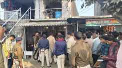 Saran Fake EOU Raid Jewellery Shop Looted Impersonation Scam