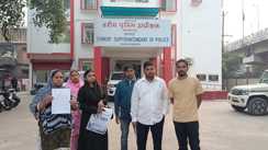 Bihar News : मुजफ्फरपुर में व्यवसायी हत्याकांड के चार माह बाद भी नहीं हुई आरोपियों की गिरफ़्तारी, परिजनों ने एसएसपी से लगाई गुहार 