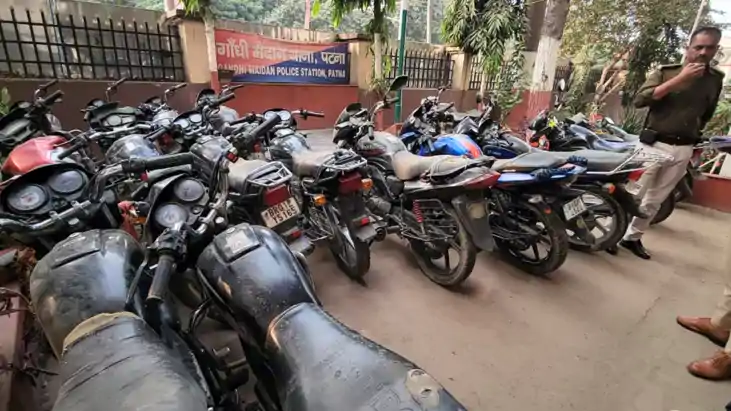 Bihar Crime : पटना पुलिस ने बाइक चोर गिरोह का किया खुलासा, स