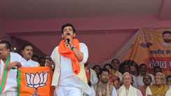 Bihar News : छपरा में यूपी के डिप्टी सीएम और सांसद रवि किशन ने विपक्ष पर साधा निशाना, कहा भाई अधर्मी हो गया हैं तो उसपर तीर जरूर चलेगा....