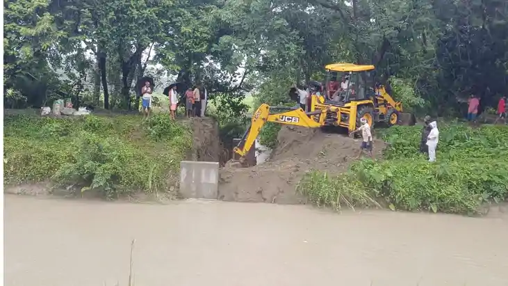 Saran mashrak sonauli Canal Breach