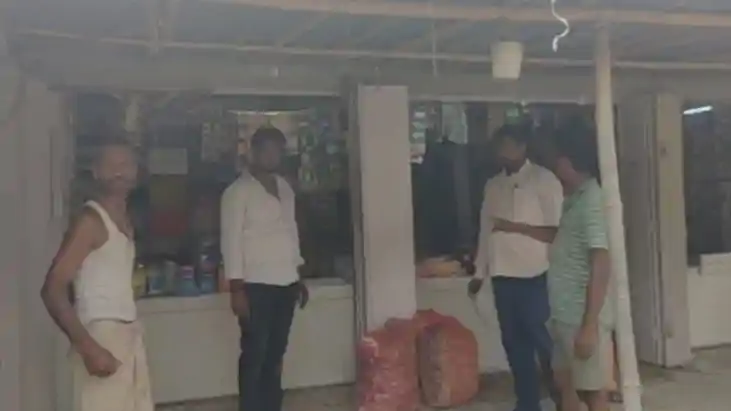 किराना दुकान का ताला तोड़ लाखों का सामान पार, पुलिस गश्त और 