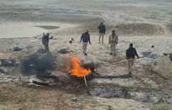 दियारा में धधक रही अवैध शराब की भट्टियों पर पुलिस का 'हथौड़ा', 10 हजार लीटर कच्चा महुआ नष्ट