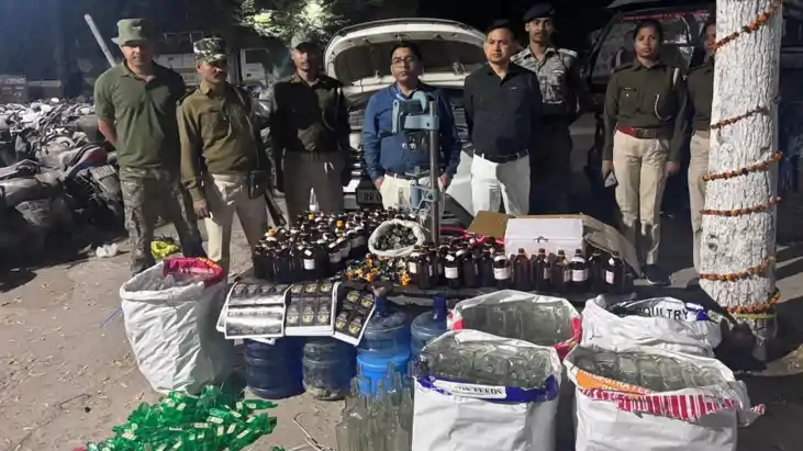 पटना में 'शराब फैक्ट्री' का भंडाफोड़: टोटो से शुरू हुई जांच 