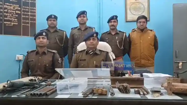 Munger News : पुलिस ने मिनी गन फैक्ट्री का किया उद्भेदन, हथि