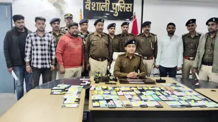 Bihar News : वैशाली में ऑपरेशन मुस्कान से दो सौ लोगों के चेह