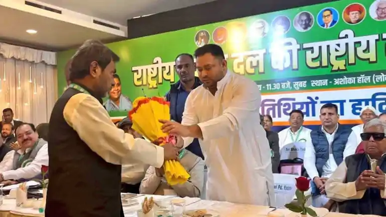 तेजस्वी यादव 