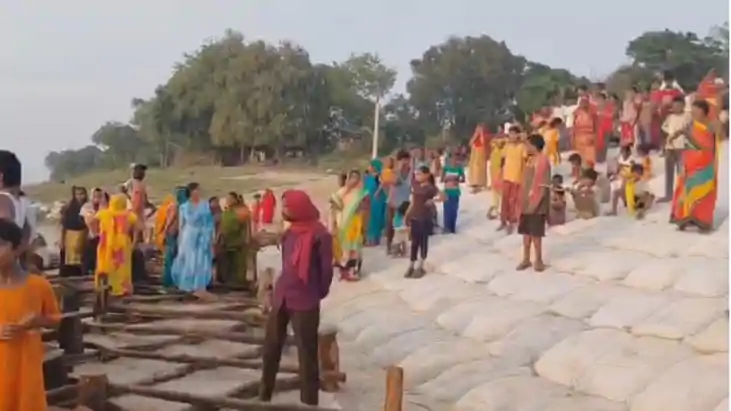 बाढ़ के पोस्ट ऑफिस घाट पर बड़ा हादसा: गंगा नदी में नहाने गए 
