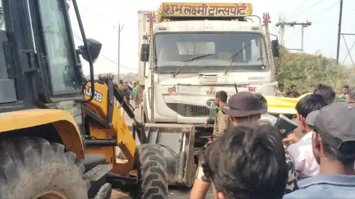 Sheikhpura Road Accident