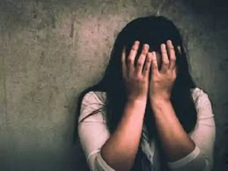 लॉकडाउन की दोस्ती बनी काल...अश्लील वीडियो बना भोजपुरी सिंगर 