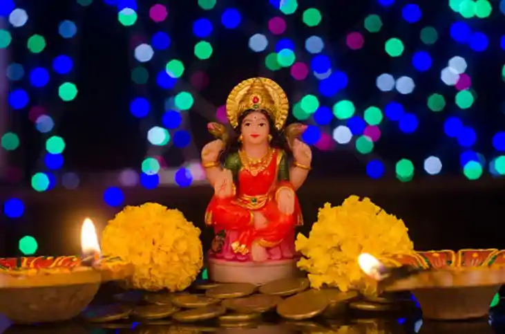 Diwali 2024: दीपावली पर लक्ष्मी प्राप्ति के आसान उपाय, जानें
