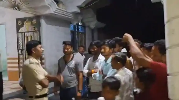 Bihar News : सिवान में अग्निशमन विभाग के सिपाही को बंधक बनान