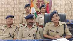 Bihar News : पटना में गैरेज मालिक के हत्या मामले का पुलिस ने किया खुलासा, चार आरोपियों को किया गिरफ्तार, पुलिस की गोली से जख्मी हुआ आरोपी 