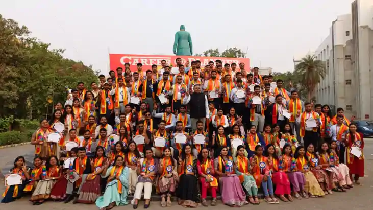 Bihar News : कॅरियर प्लानर एलायंस क्लब के सफल अभ्यर्थियों सम