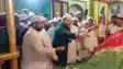 तेजस्वी यादव ने फुलवारी शरीफ में की चादरपोशी, बिहार और देश में अमन-चैन की मांगी दुआ