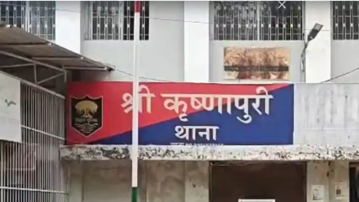ठंडी कोल्ड ड्रिंक न मिलने पर ग्राहक ने दुकानदार और उसके दोस्