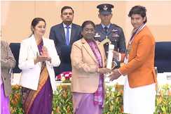 गूगल पर सबसे ज्यादा सर्च होने वाले वैभव सूर्यवंशी को राष्ट्रपति ने दिया यह पुरस्कार, बताया देश का रोल मॉडल, पीएम मोदी से भी होगी मुलाकात!