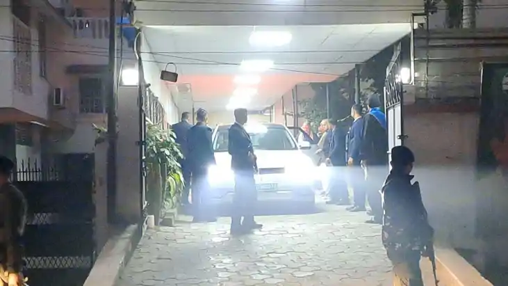 सियासी गलियारों में 'खेला' होने के संकेत! मुख्यमंत्री आवास म