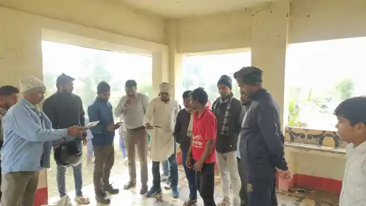 श्मशान में धधकने वाली थी चिता, तभी पहुँच गई पुलिस; औरंगाबाद 