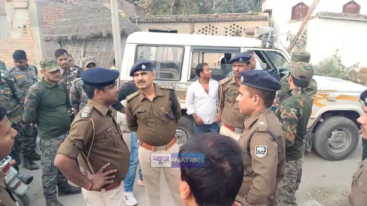 Bihar News : मूर्ति स्थापना के लिए निकाली गई जुलूस पर पुलिस 