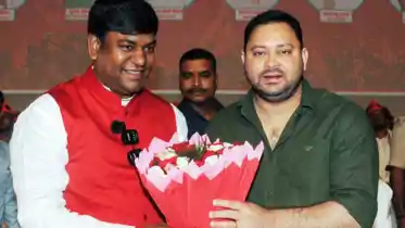 राजद में तेजस्वी युग का आगाज: मुकेश सहनी ने कार्यकारी अध्यक्ष बनने पर दी बधाई; बोले- 'लालू की प्रेरणा और तेजस्वी की युवा सोच छुएगी शिखर'