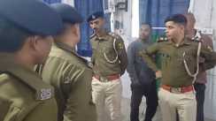 Bihar News: रिटायर्ड सिविल सर्जन के घर अपराधियों का तांडव, परिवार को गनपॉइंट पर लेकर दिया 'जहरीला' इंजेक्शन, हालत नाजुक